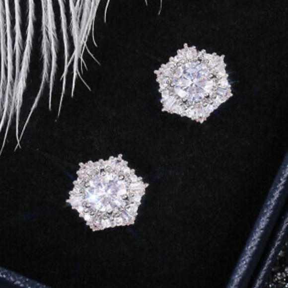 925 Silver Stud Earrings for Women A Pair set - Picture 5 of 8